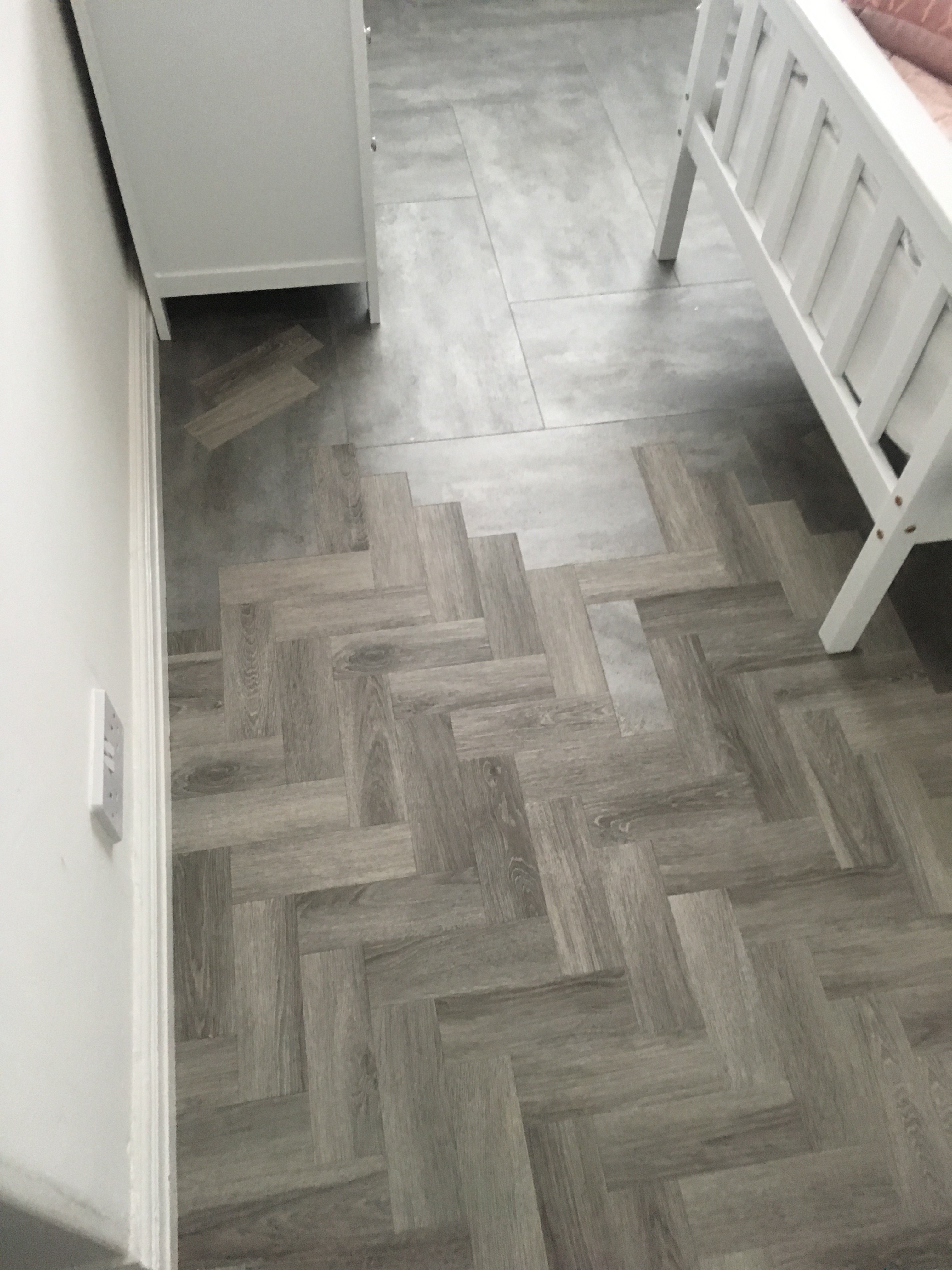 FC46F8C9-85E6-4E77-82C5-0D49706BEEF6