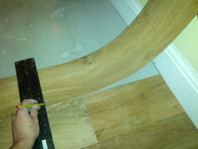 Fist Side Cut To Fit Drawing A Check Mark The Flooring Forum 